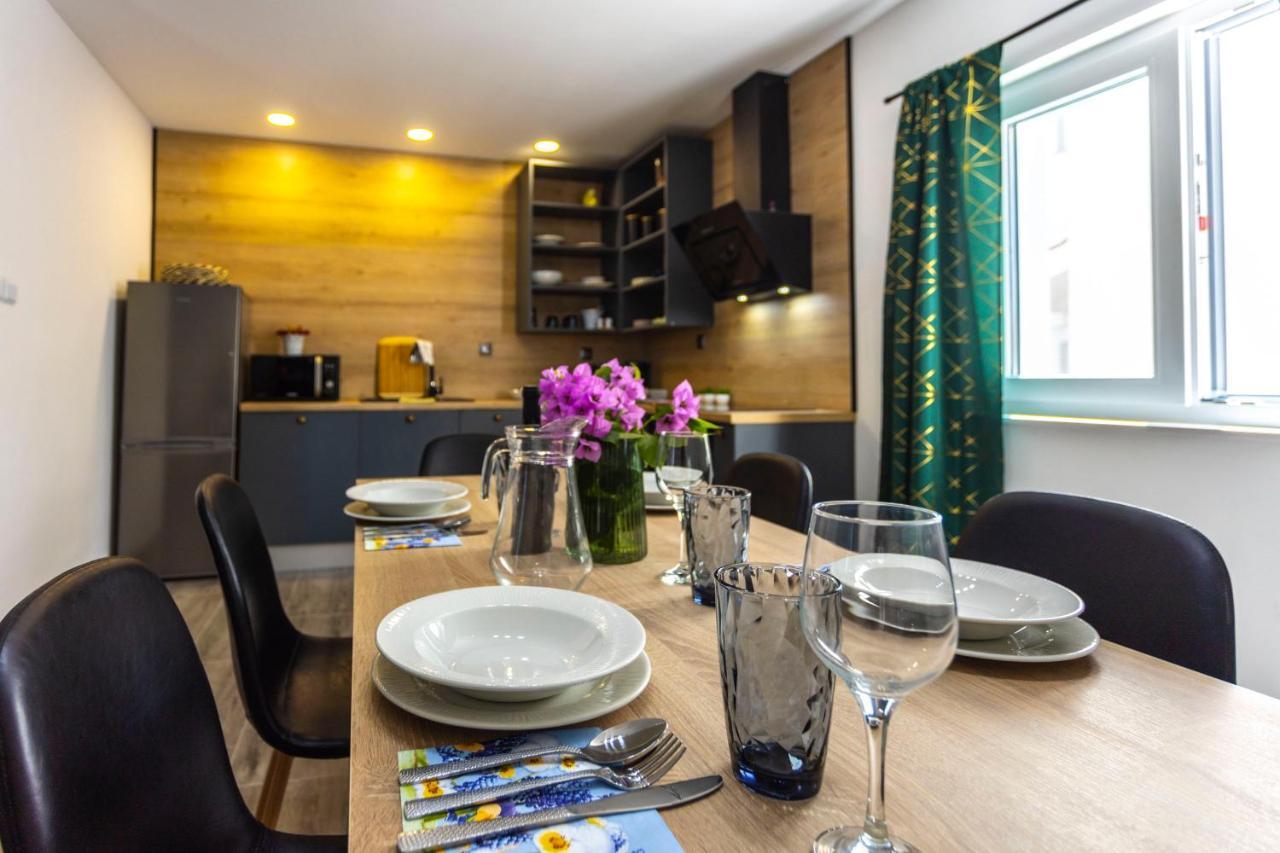 City Apartment Nora, Old Town Located, Free Parking Makarska Exterior foto