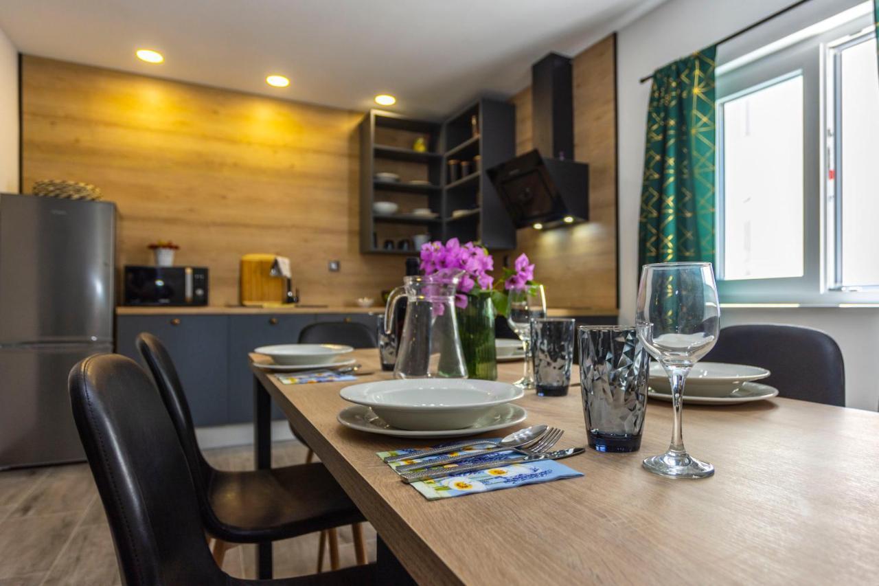 City Apartment Nora, Old Town Located, Free Parking Makarska Exterior foto